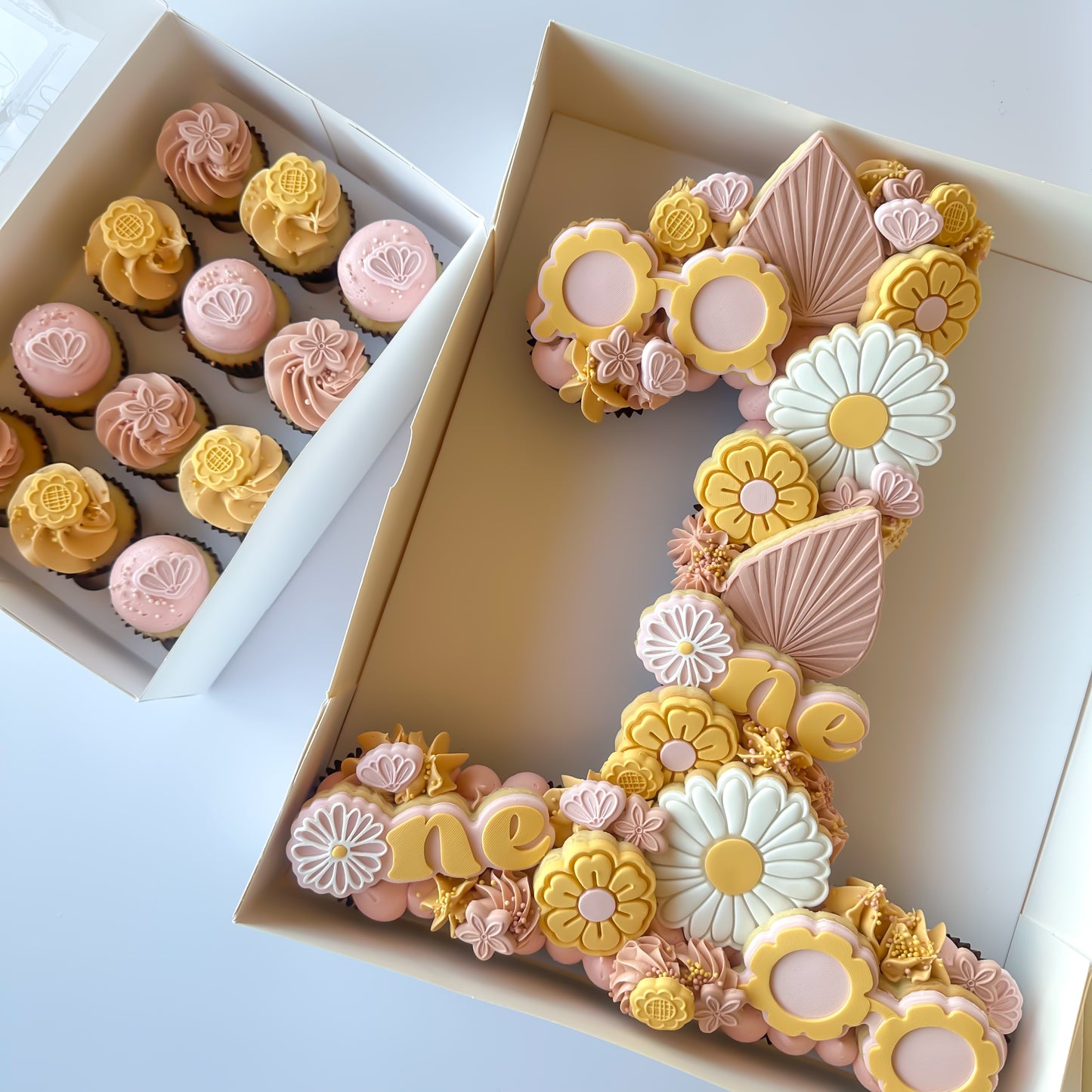 Daisy Cupcake Number