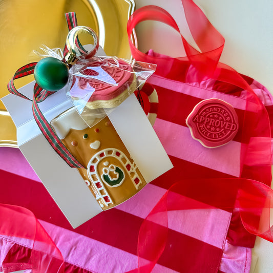 Classic Gingerbread House Mug & Cookie Gift Set